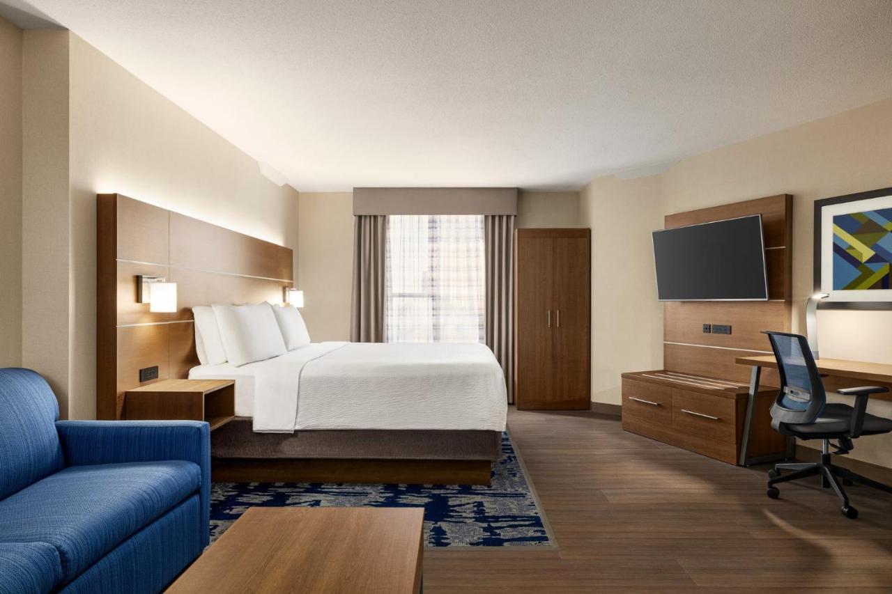 Holiday Inn Express Vancouver-Metrotown Burnaby Extérieur photo