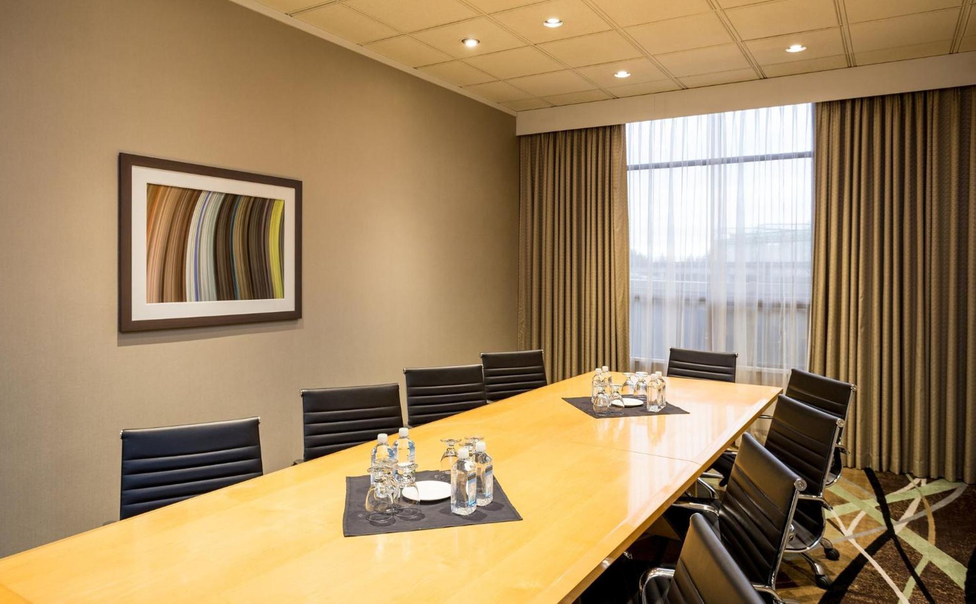 Holiday Inn Express Vancouver-Metrotown Burnaby Extérieur photo