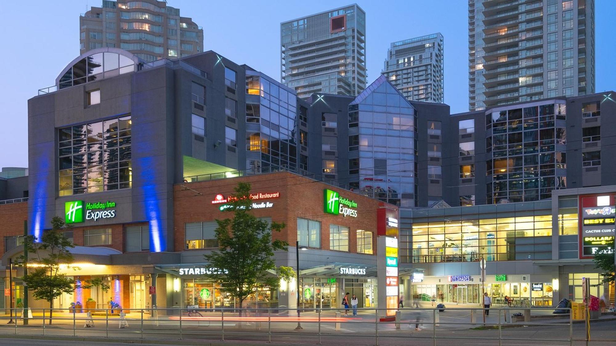 Holiday Inn Express Vancouver-Metrotown Burnaby Extérieur photo