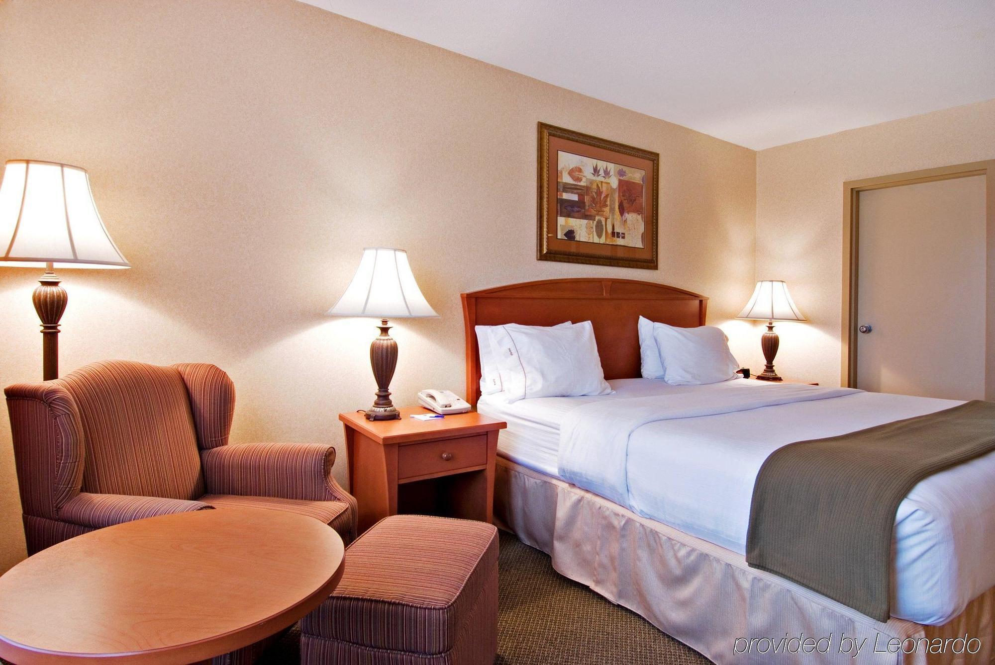Holiday Inn Express Vancouver-Metrotown Burnaby Chambre photo